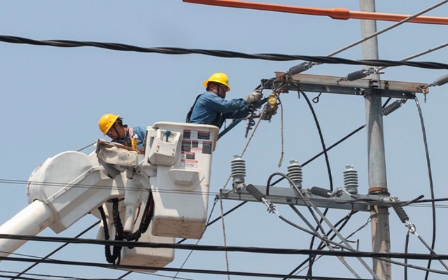 CFE-Electricidad-Trabajadores-Ajust