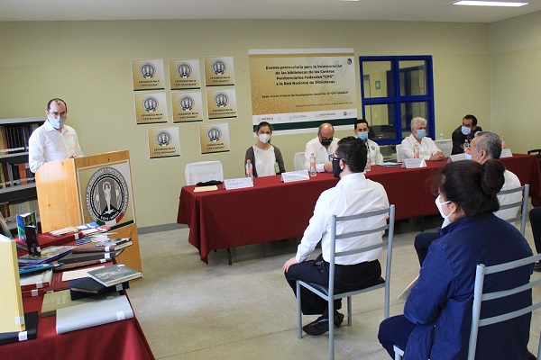 La DGB se encargará de la actualización permanente del acervo bibliográfico, la capacitación al personal. Foto. DGB (1)