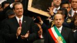 vicente-fox-y-felipe-calderon-1-diciembre-2006_crop1554601402586.jpg_554688468