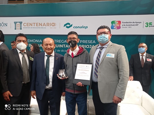041221_CONALEP_RECONOCIMIENTO ALUMNO 1