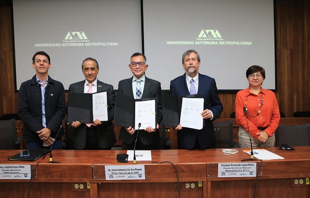 Firma de convenio_UAM, Canal 22 y Radio educación (1)
