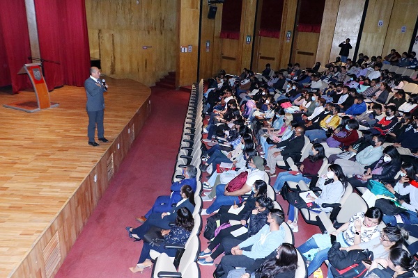 26 Acerca UATx a estudiantes elementos para elaboración de tesis de impacto