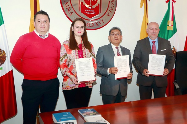 23 Fortalece UATx vínculos con editoriales