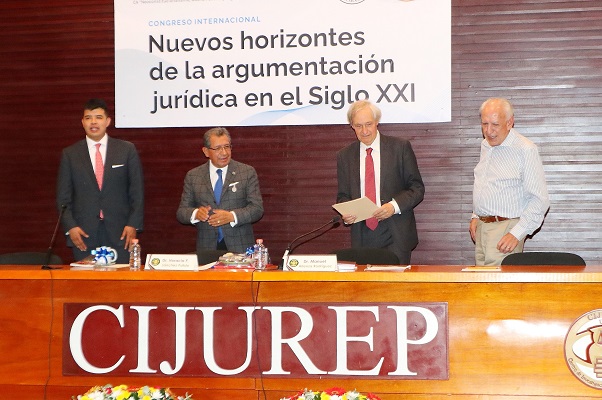27 La argumentación jurídica, instrumentos de transformación social Manuel Atienza