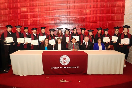 02 Culmina estudios en la UATx primera generación de especialistas en salud pública
