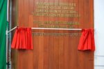28 D Inscriben en letras doradas el nombre de la UATx en el muro de honor del congreso local