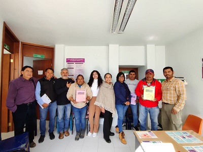 08 Reciben pobladores de Altamira el plan de manejo del agua que elaboraron estudiantes y docentes de la UATx y Coltlax C