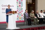 Conferencia_de_prensa_matutina_-_Palacio_Nacional_042