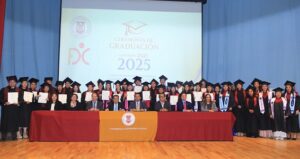 03 La UATx entrega a la sociedad nuevos profesionistas en áreas clave del desarrollo humano