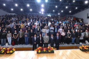 2 Rector de la UATx participó en Feria Universitaria del Libro en la UAEH (4)