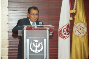 4 El CIJUREP-UATx inició curso de titulación de su Doctorado (1)