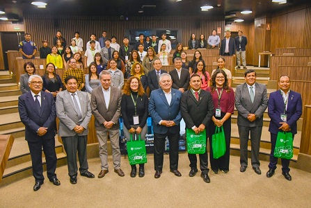 9 Embajadores UATx fortalecen lazos académicos y culturales en Perú (1)