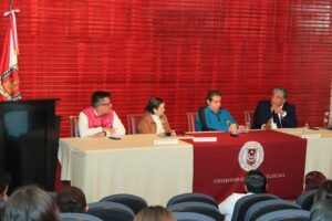 22 Inauguró Rector de la UATx Simposio de bioética en la primera infancia (3)