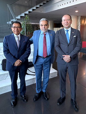 22 Dr. Serafín Ortiz posiciona a la UATx en diálogo académico México–España 13