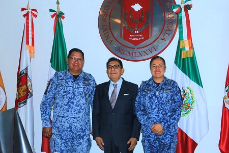 12 La UATx abre espacio de diálogo sobre seguridad nacional y bienestar social (1)